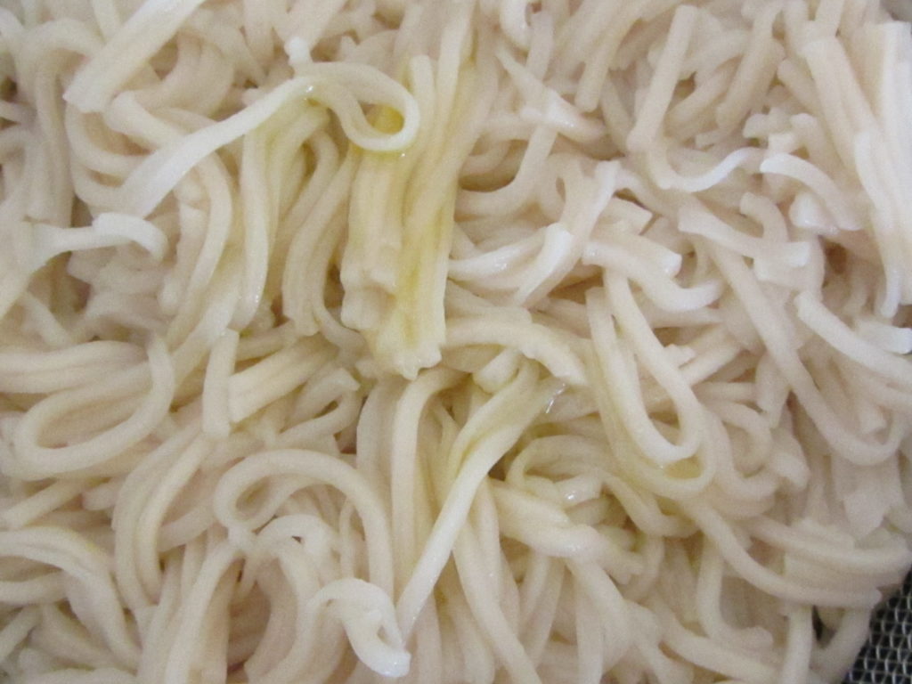 Veg Hakka Noodles | How to make veg hakka noodles? – Food Of Interest