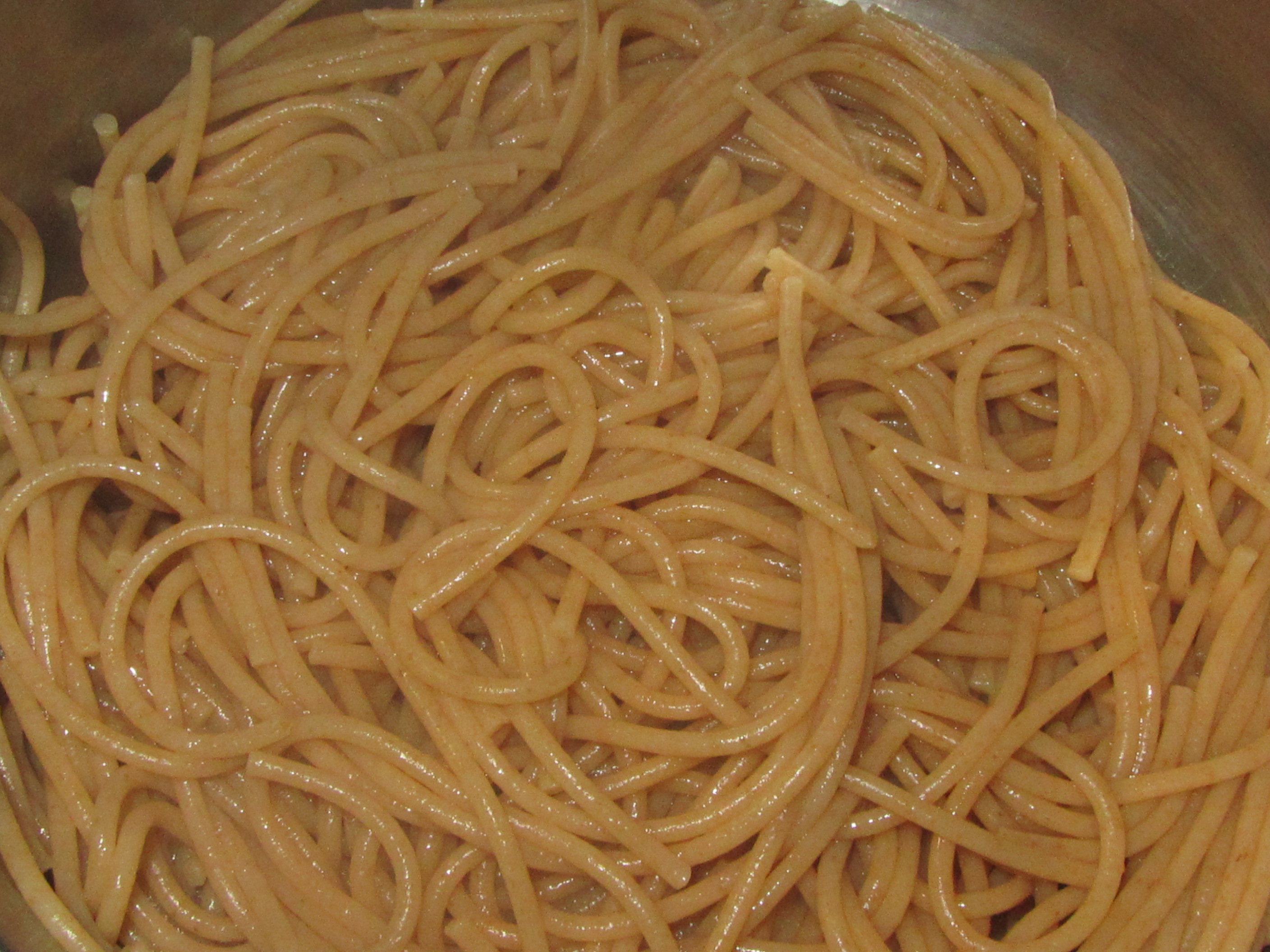 Garlic Spaghetti | Spaghetti Aglio e Olio | Pasta in garlic oil – Food ...