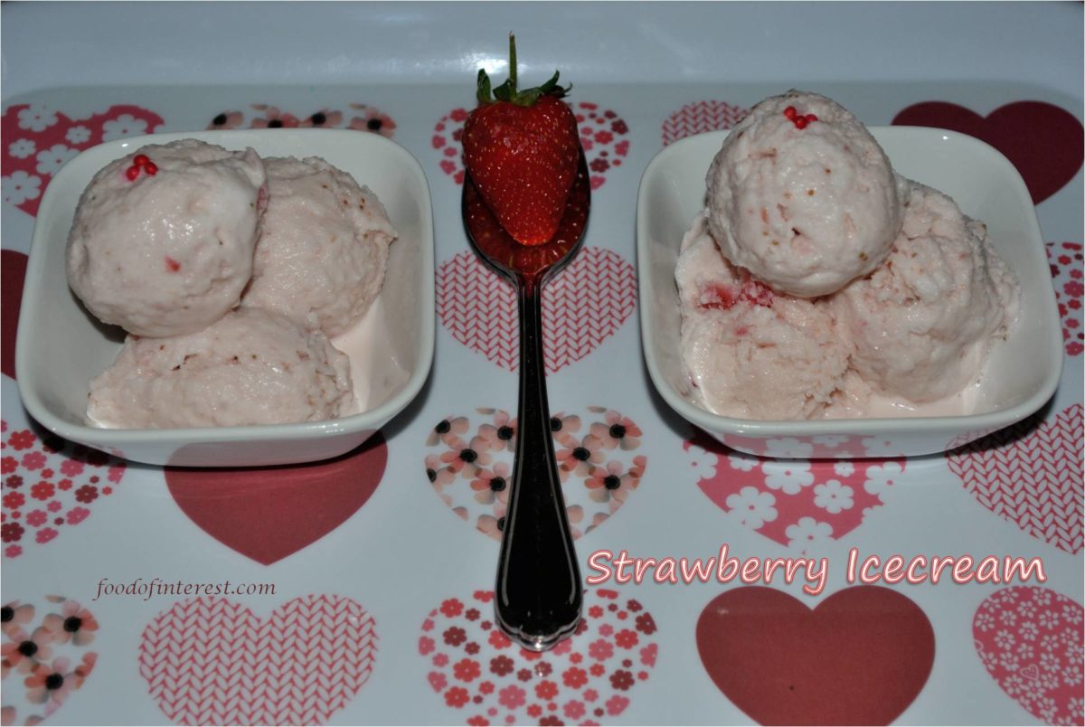 Eggless Strawberry Ice Cream