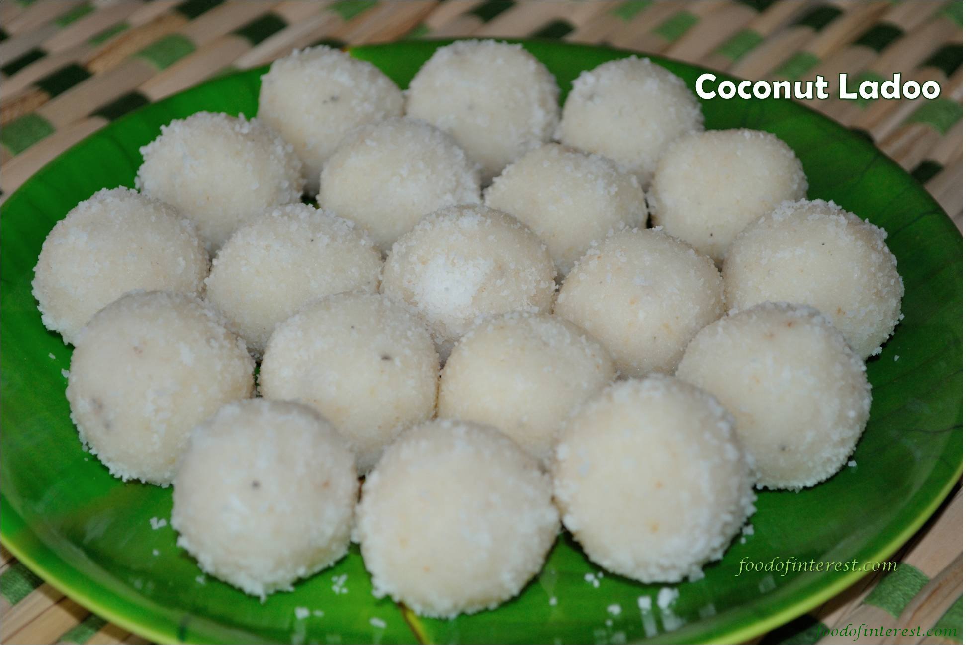 Instant Coconut Ladoo